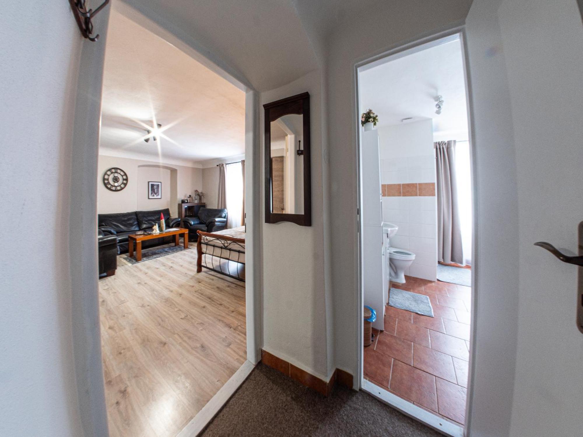 Frauenberg Apartment บันสกา ชีอาว์นีซา ภายนอก รูปภาพ