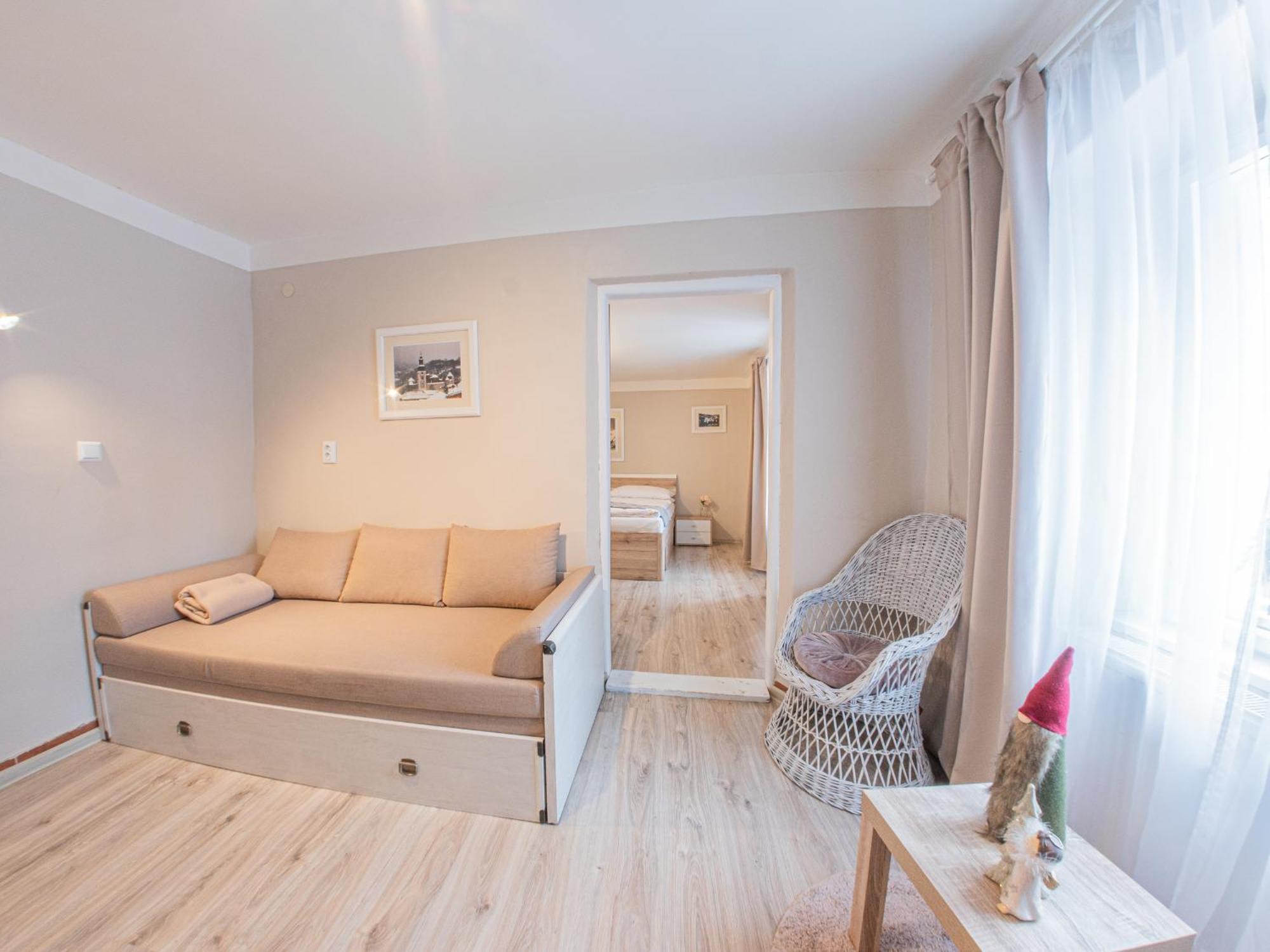Frauenberg Apartment บันสกา ชีอาว์นีซา ภายนอก รูปภาพ