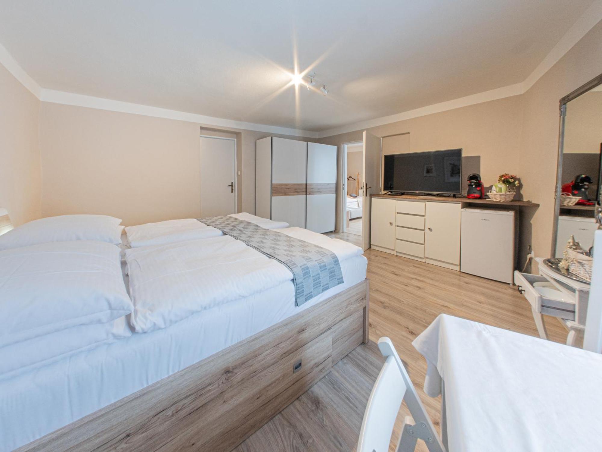 Frauenberg Apartment บันสกา ชีอาว์นีซา ภายนอก รูปภาพ