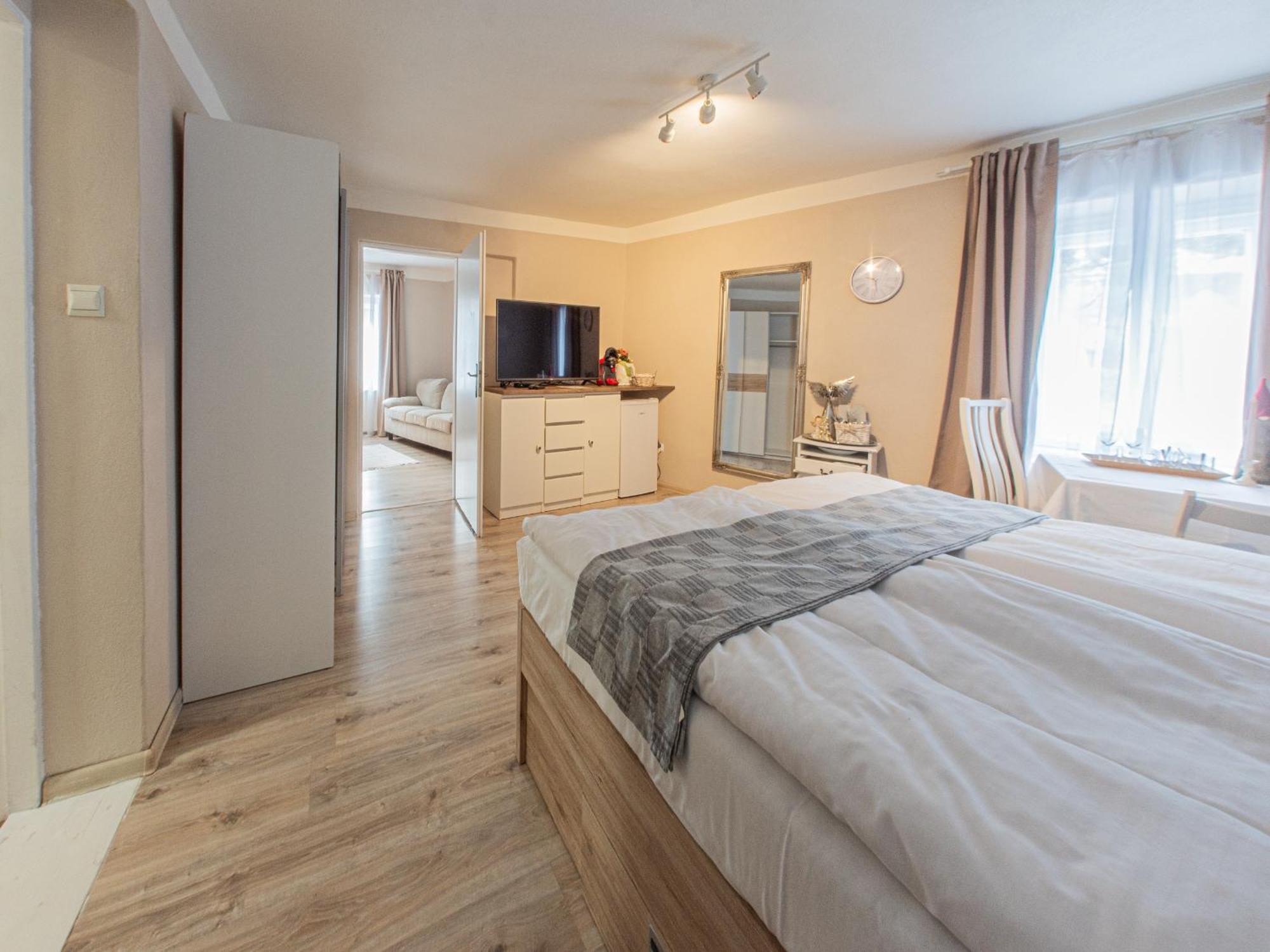 Frauenberg Apartment บันสกา ชีอาว์นีซา ภายนอก รูปภาพ